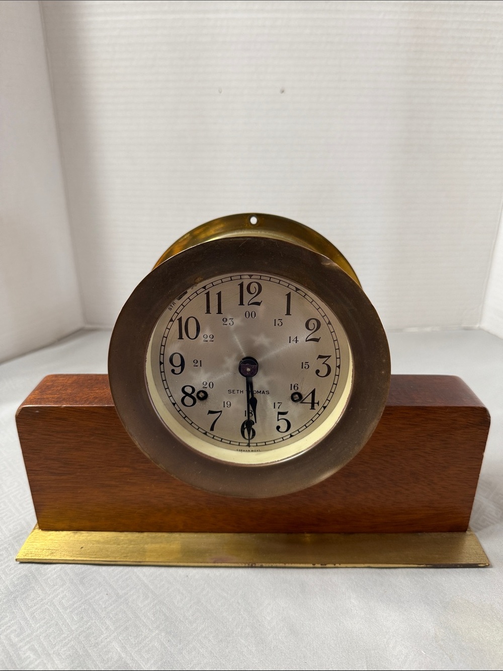Vtg Seth Thomas Corsair Ships Brass Clock Mounted on Wooden Base E537-000 AS IS